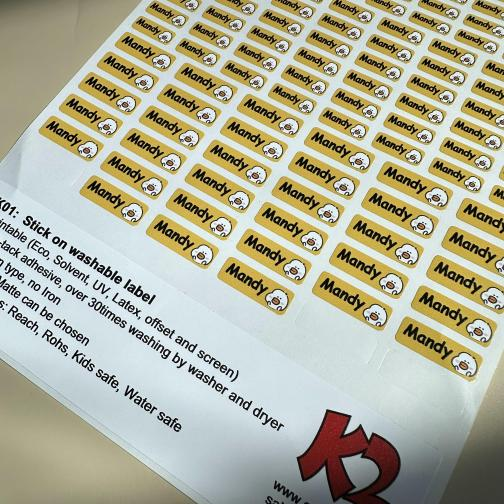 Etichete lipite lavabile pentru vinil pentru haine