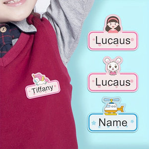 Etichete cu nume uniforme